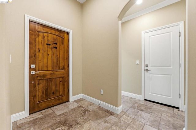 1747 1St Ave, Walnut Creek, CA 94597