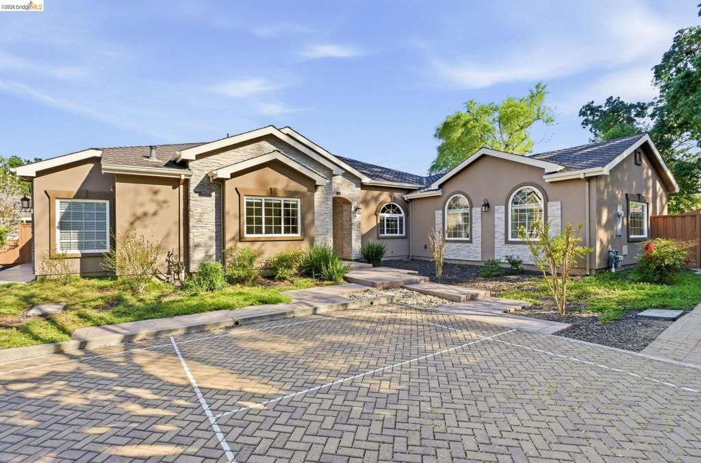 Image 1 of property listing at 1747 1St Ave, Walnut Creek, CA 94597