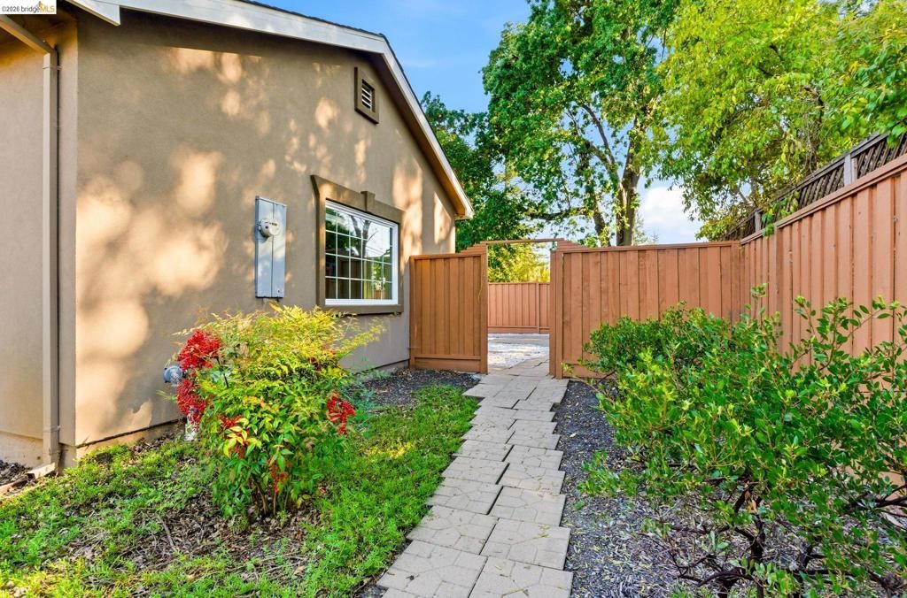 Image 46 of property listing at 1747 1St Ave, Walnut Creek, CA 94597