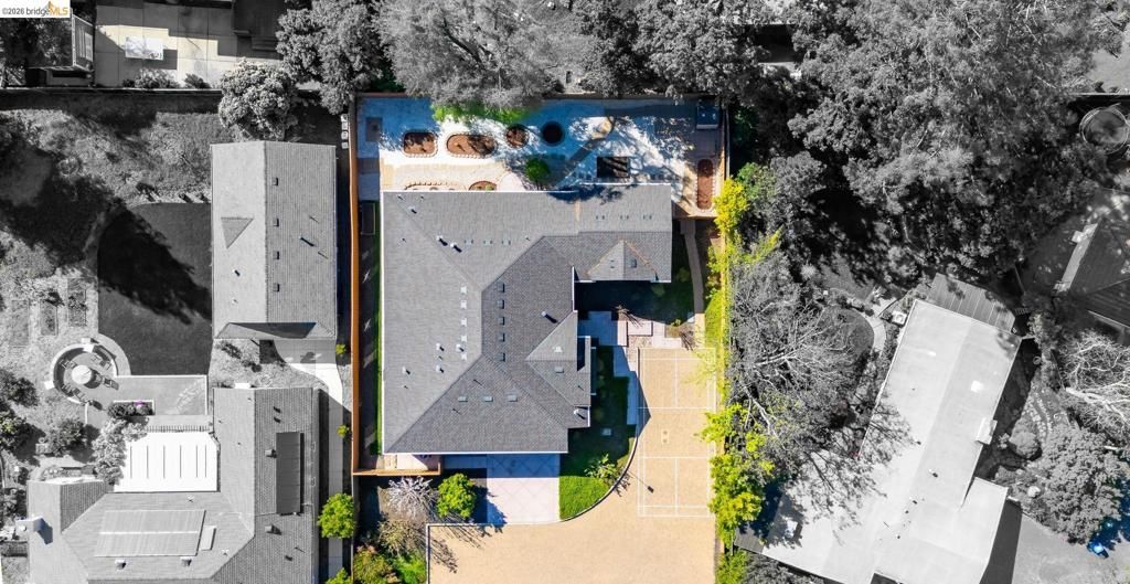 Image 49 of property listing at 1747 1St Ave, Walnut Creek, CA 94597