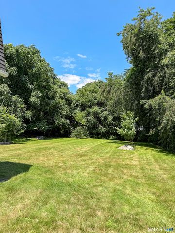358 Poquonnock Road, Groton, CT 06340