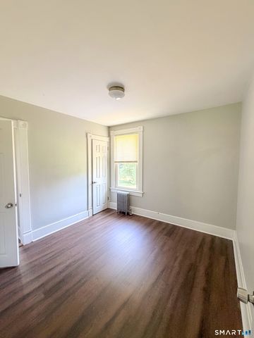 358 Poquonnock Road, Groton, CT 06340