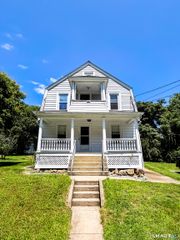 358 Poquonnock Road, Groton, CT 06340