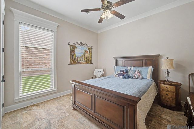126 Serenity Dr, Denham Springs, LA 70706