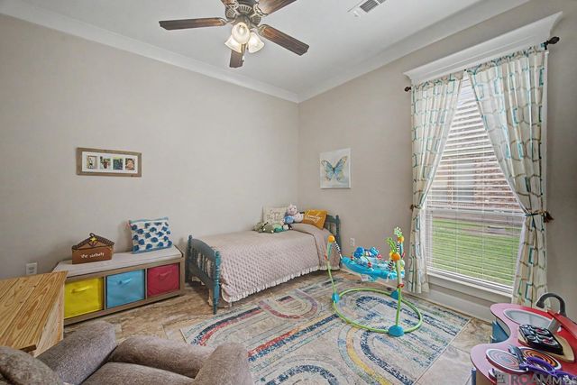 126 Serenity Dr, Denham Springs, LA 70706