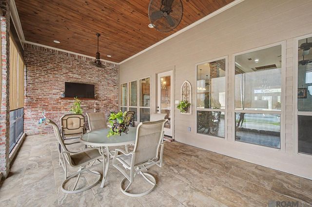 126 Serenity Dr, Denham Springs, LA 70706