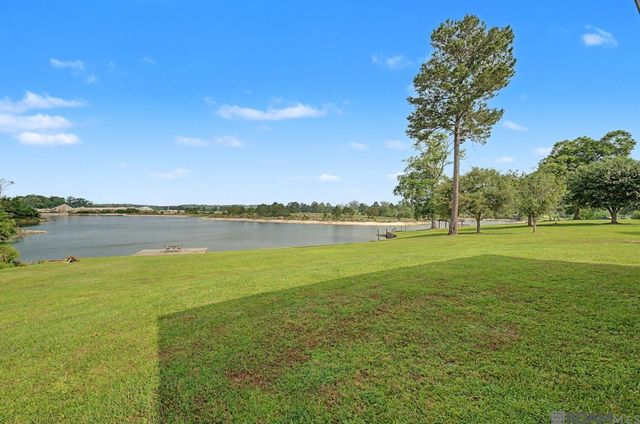 126 Serenity Dr, Denham Springs, LA 70706