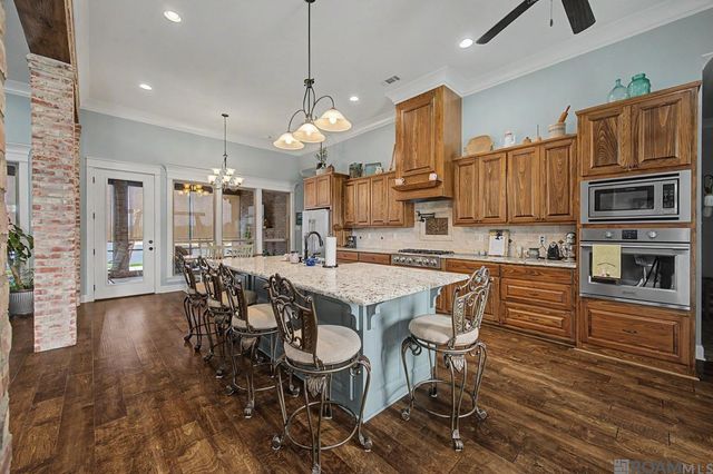 126 Serenity Dr, Denham Springs, LA 70706