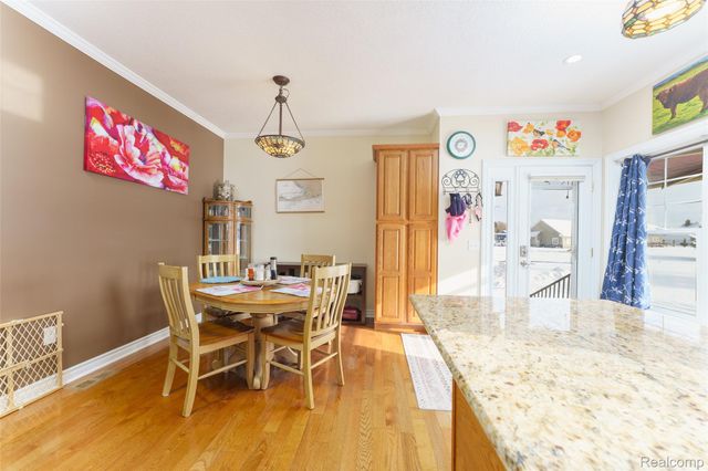 4695 Emerald Valley Loop, Handy Township, MI 48836