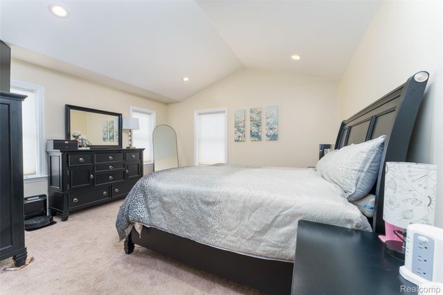 4695 Emerald Valley Loop, Handy Township, MI 48836