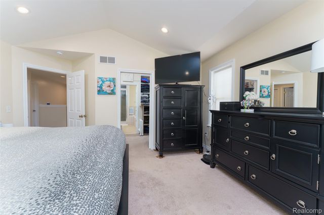 4695 Emerald Valley Loop, Handy Township, MI 48836