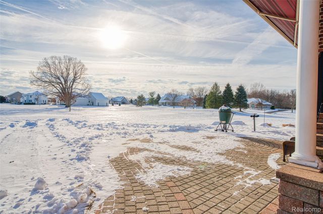 4695 Emerald Valley Loop, Handy Township, MI 48836