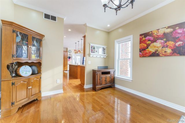 4695 Emerald Valley Loop, Handy Township, MI 48836