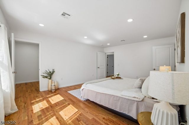 207 Lake Shore Dr, Parsippany-troy Hills Twp., NJ 07034