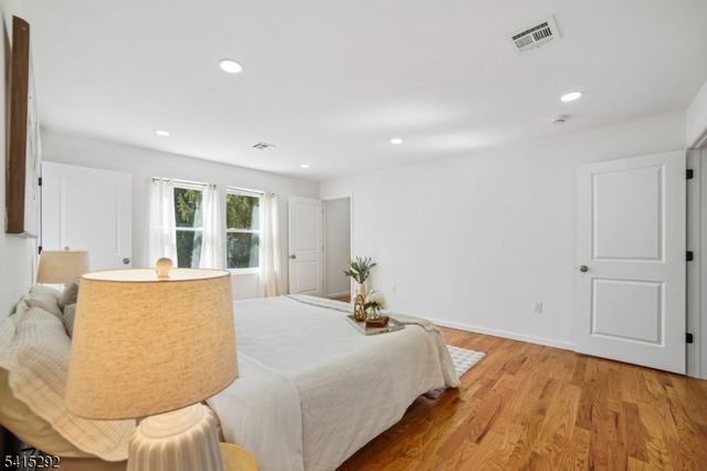 207 Lake Shore Dr, Parsippany-troy Hills Twp., NJ 07034