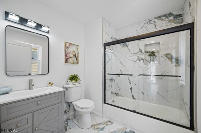 207 Lake Shore Dr, Parsippany-troy Hills Twp., NJ 07034