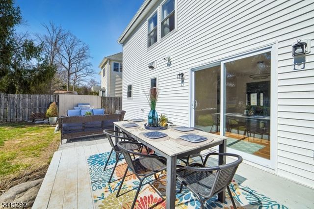 207 Lake Shore Dr, Parsippany-troy Hills Twp., NJ 07034