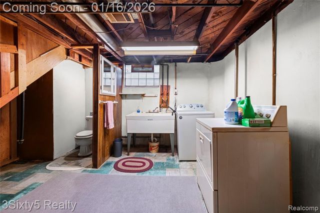 8131 Banner Street, Taylor, MI 48180