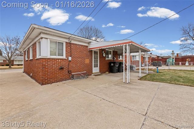 8131 Banner Street, Taylor, MI 48180