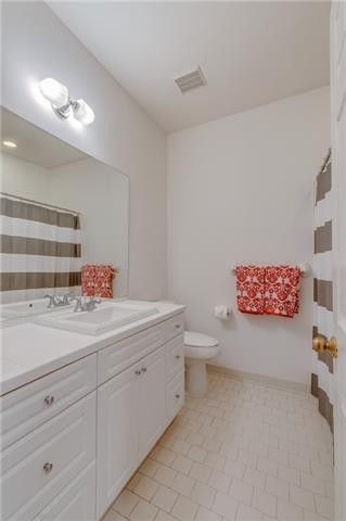 405 Ashlawn Ct, Nashville, TN 37215