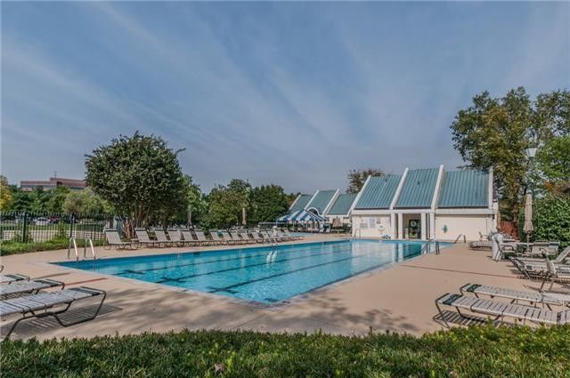 405 Ashlawn Ct, Nashville, TN 37215