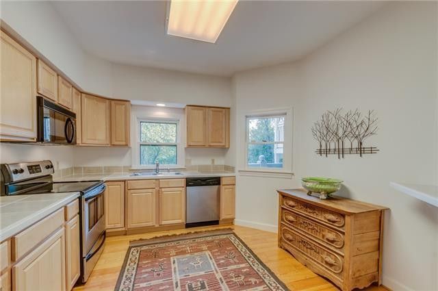 405 Ashlawn Ct, Nashville, TN 37215