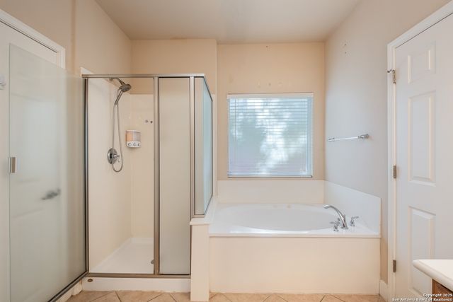 3331 Brooktree Ct, San Antonio, TX 78261