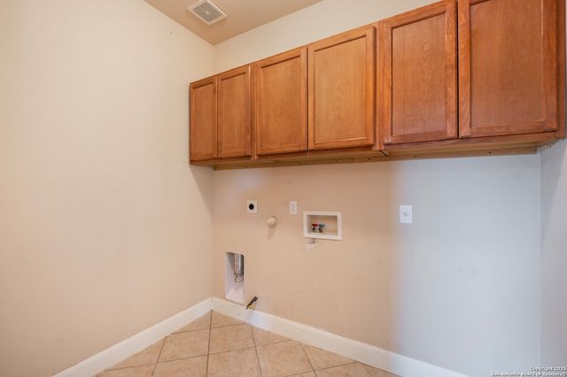 3331 Brooktree Ct, San Antonio, TX 78261