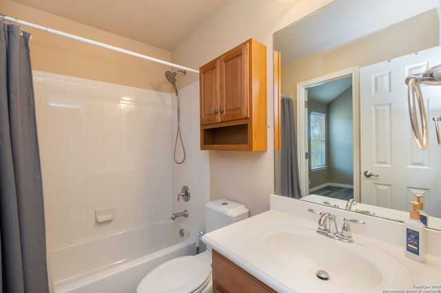 3331 Brooktree Ct, San Antonio, TX 78261