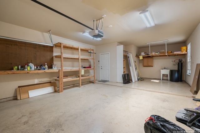 3331 Brooktree Ct, San Antonio, TX 78261