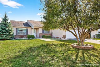 806 Madison Avenue, Mchenry, IL 60050