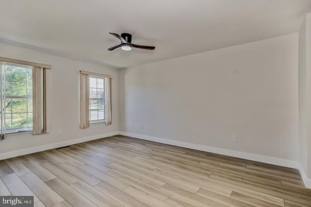 2607 BEACON HILL DR, Sicklerville, NJ 08081