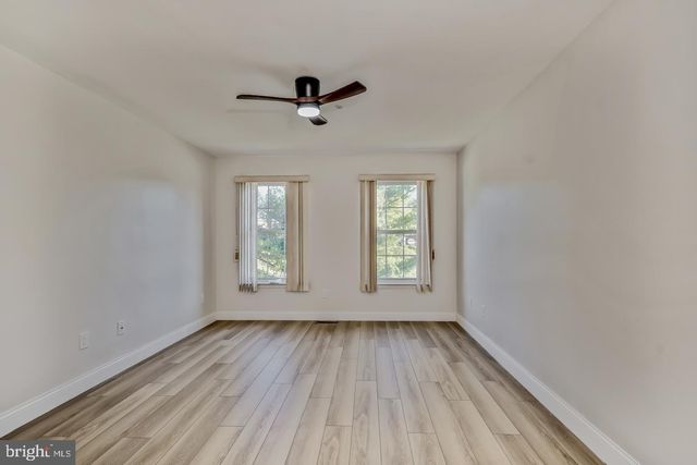 2607 BEACON HILL DR, Sicklerville, NJ 08081