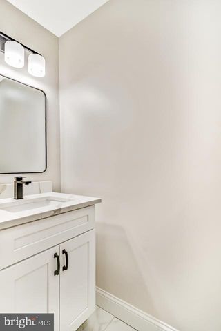 2607 BEACON HILL DR, Sicklerville, NJ 08081