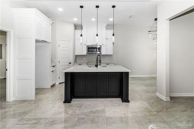 618 N Erica Street, Pharr, TX 78577