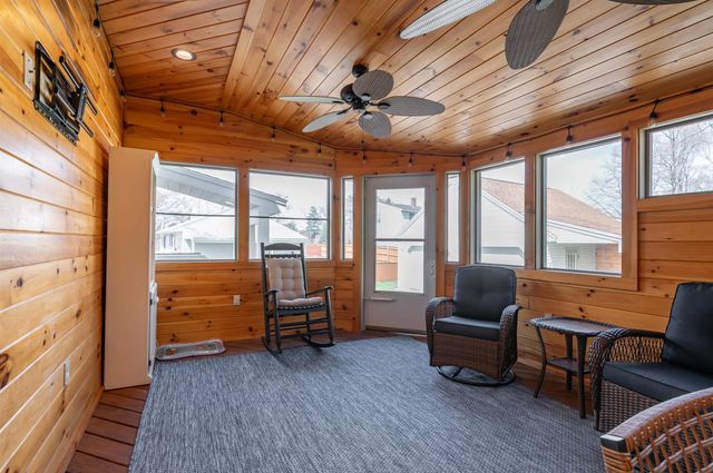 528 Weston Road, Manchester, NH 03103