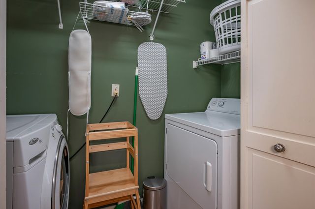 528 Weston Road, Manchester, NH 03103