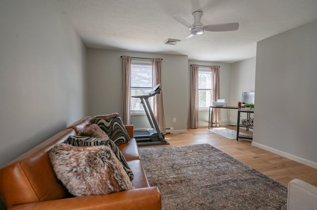 528 Weston Road, Manchester, NH 03103