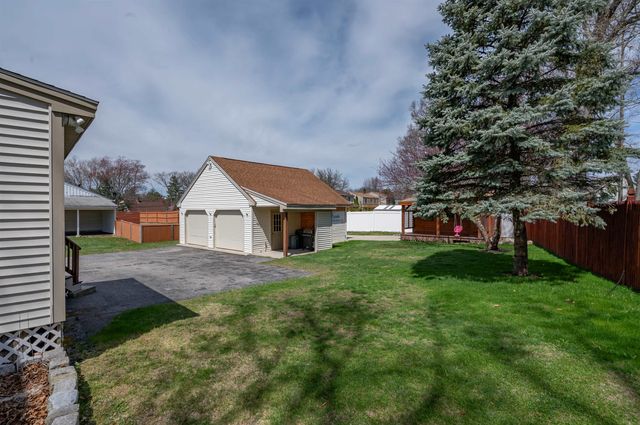 528 Weston Road, Manchester, NH 03103