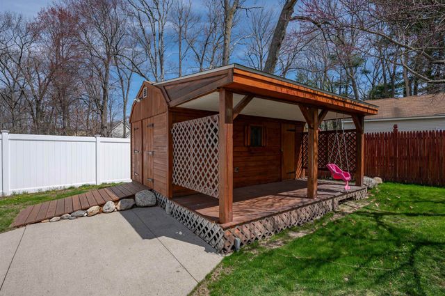 528 Weston Road, Manchester, NH 03103