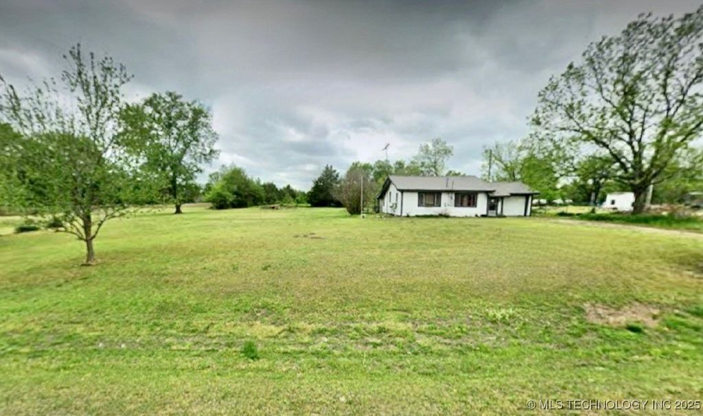 16060 Old Morris Highway, Okmulgee, OK 74447