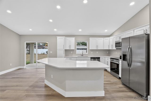 8833 N Spartan Drive, Citrus Springs, FL 34433