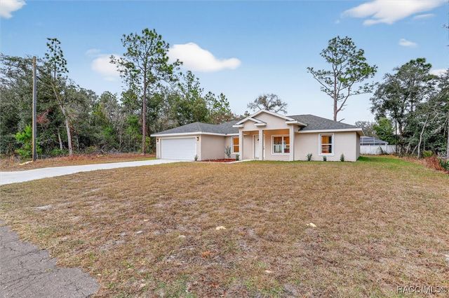 8833 N Spartan Drive, Citrus Springs, FL 34433