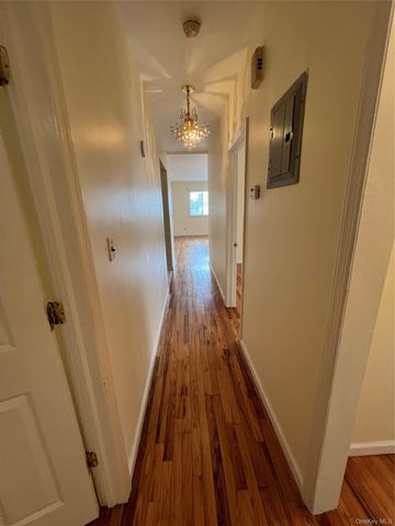 196-15 Hillside Avenue 2, Hollis, NY 11423