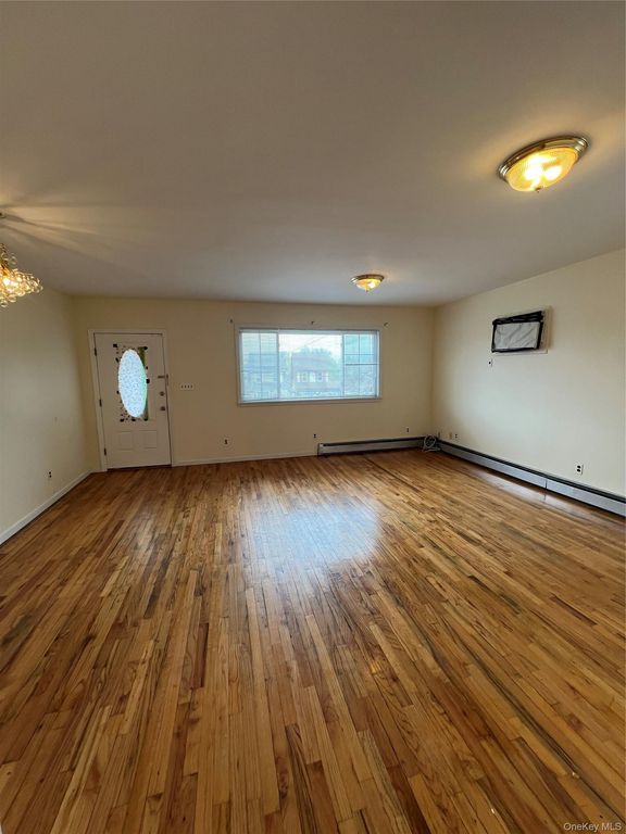 196-15 Hillside Avenue 2, Hollis, NY 11423