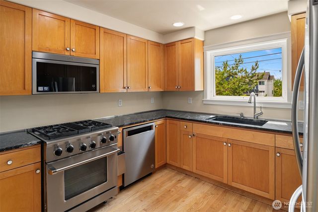 4600 Green Lake Way N, Seattle, WA 98103