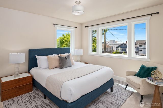 4600 Green Lake Way N, Seattle, WA 98103
