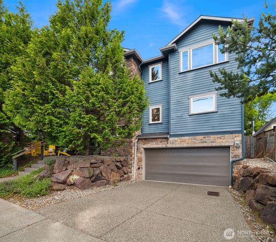 4600 Green Lake Way N, Seattle, WA 98103