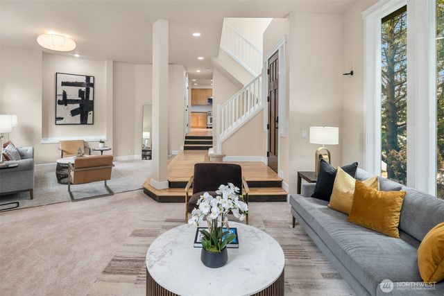 4600 Green Lake Way N, Seattle, WA 98103