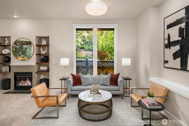 4600 Green Lake Way N, Seattle, WA 98103